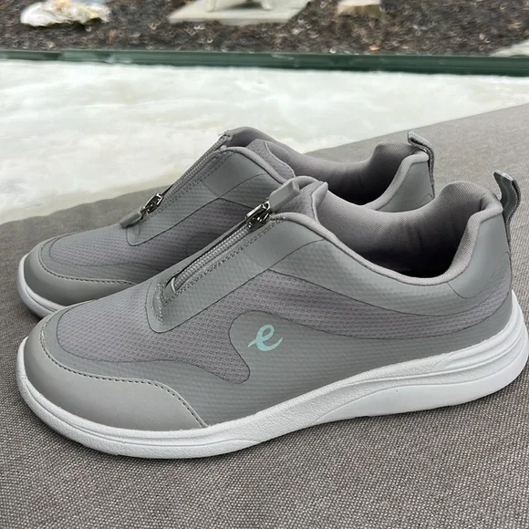 Brand new easy spirit sneakers - Picture 4 of 6